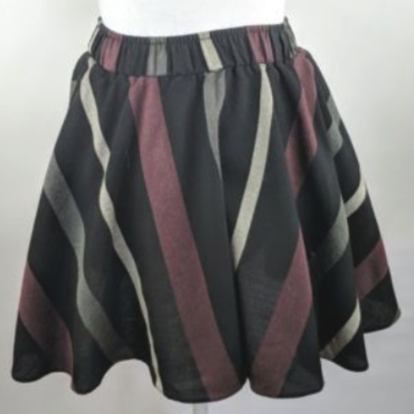 BCBGeneration Striped Mini-Skirt Pockets $59 - Picture 8 of 8